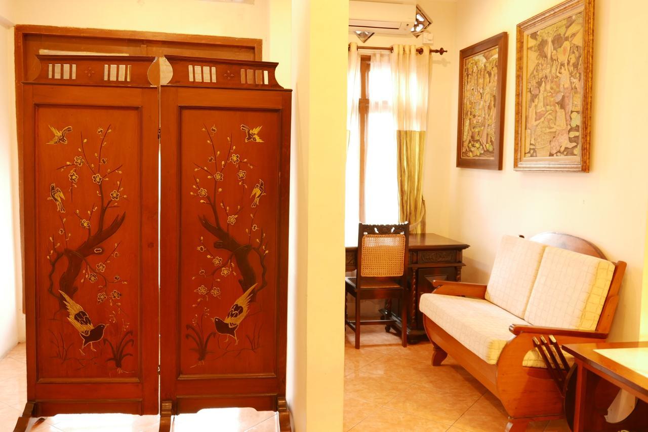 Ciwulan 36 Guest House Bandung Exteriör bild