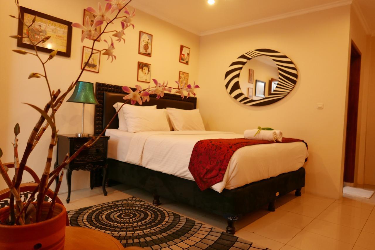 Ciwulan 36 Guest House Bandung Exteriör bild