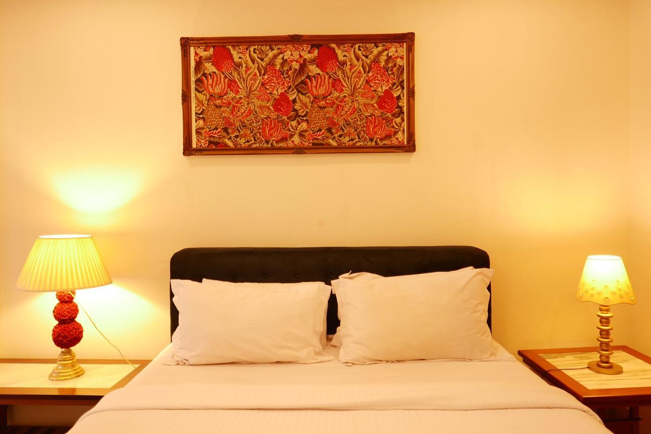 Ciwulan 36 Guest House Bandung Exteriör bild