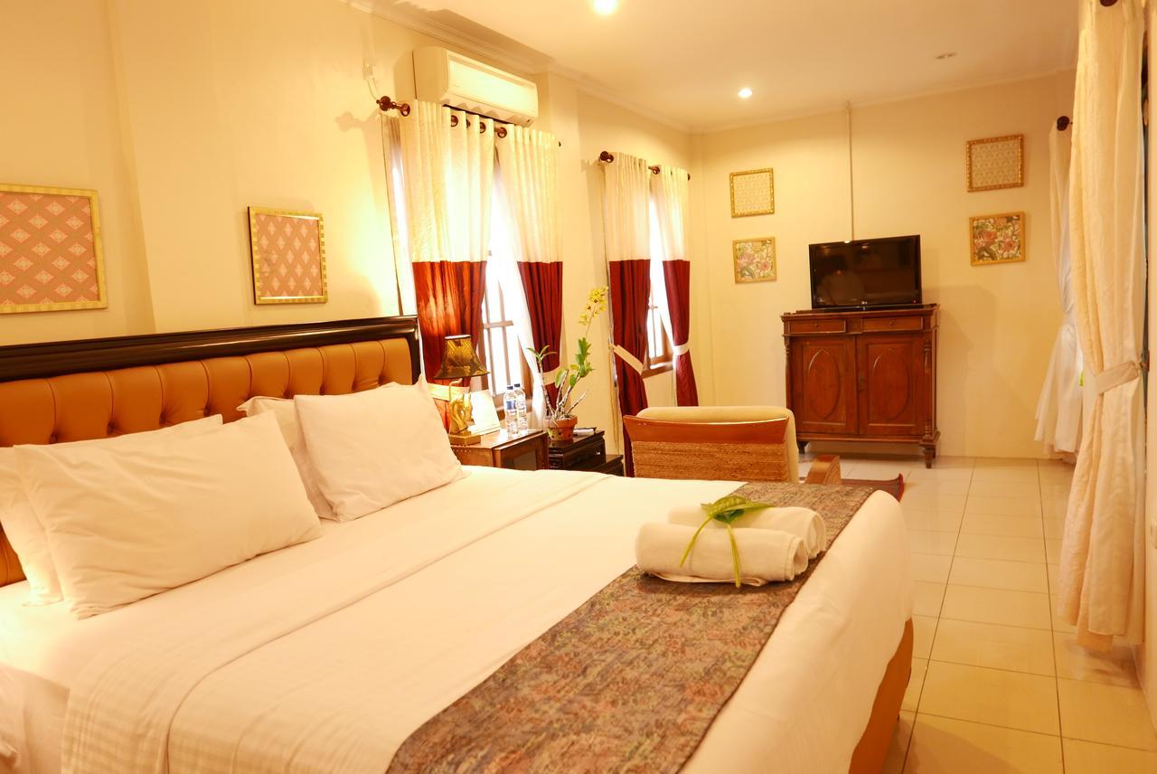 Ciwulan 36 Guest House Bandung Exteriör bild